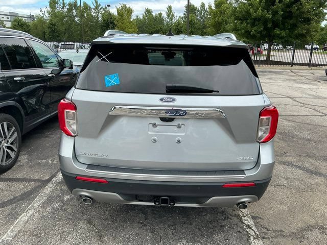 Used 2022 Ford Explorer Limited w/ Equipment Group 301A AWD/4WD image 7