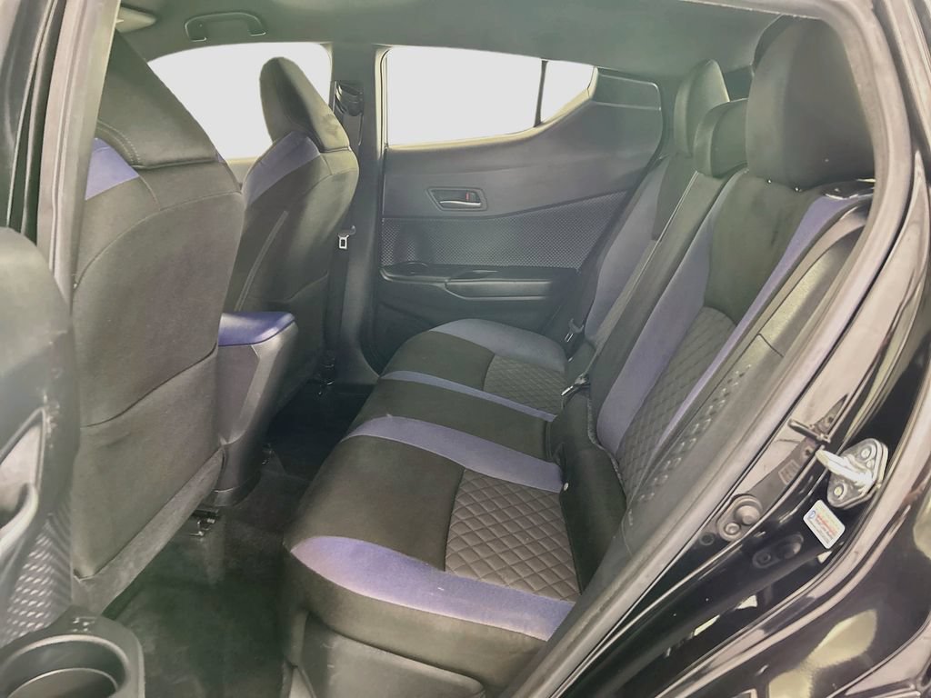 Used 2020 Toyota C-HR XLE FWD image 19