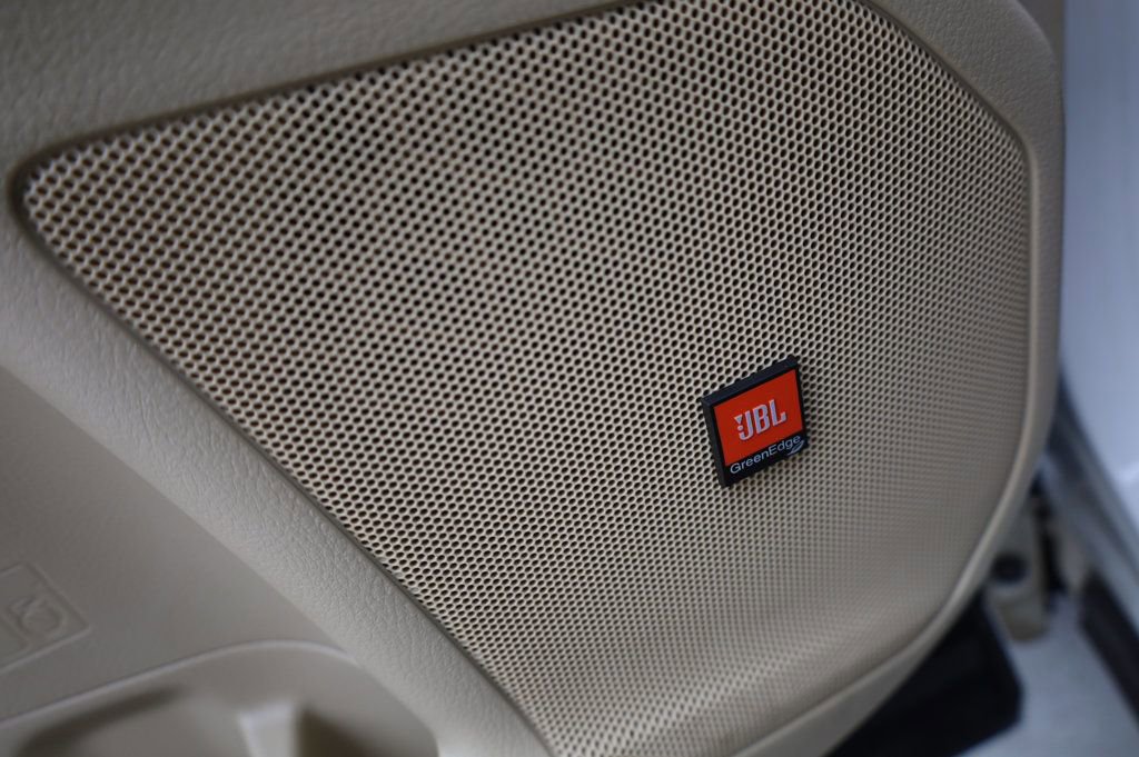 Used 2015 Toyota Highlander Limited image 37