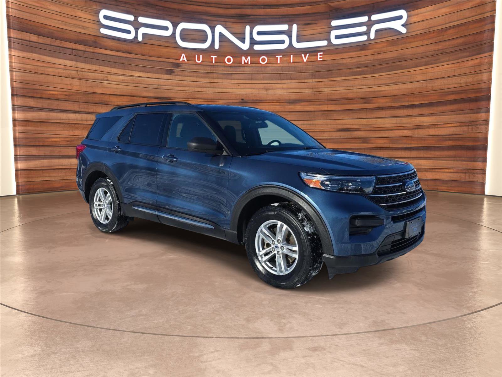 Used 2020 Ford Explorer XLT image 8
