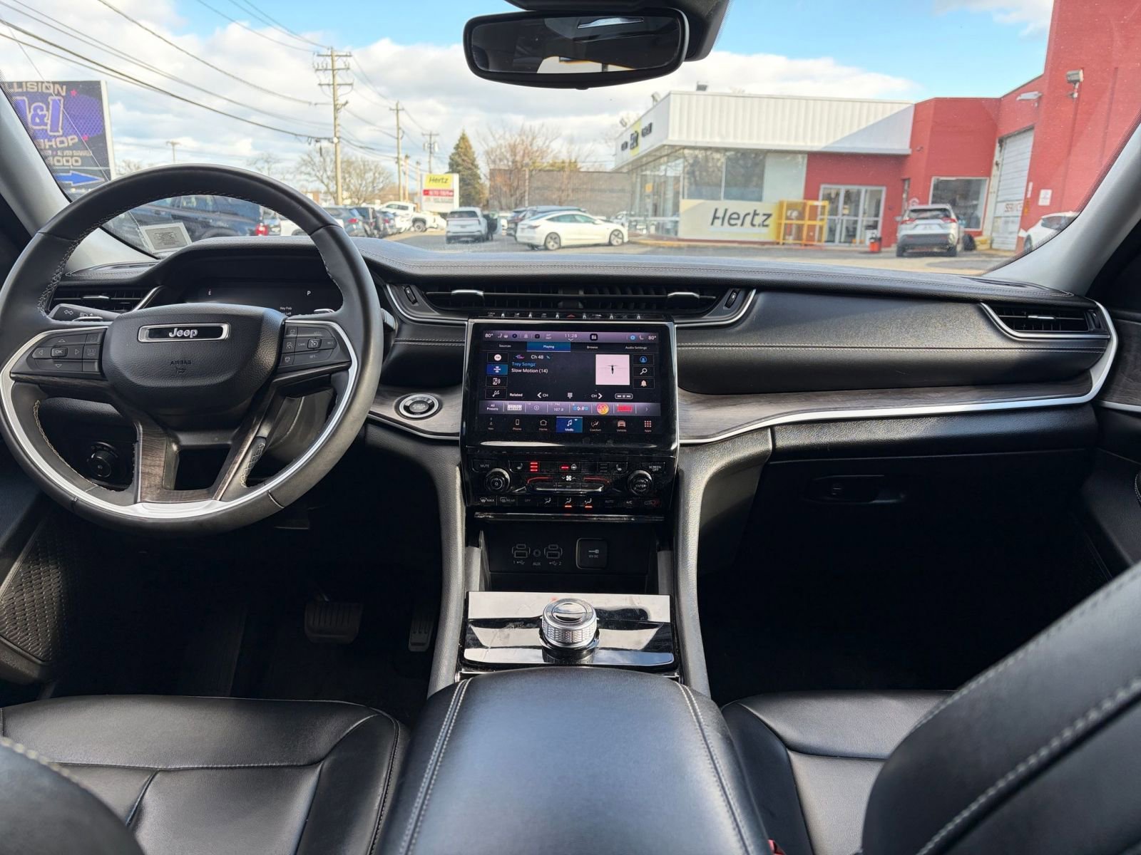 Used 2023 Jeep Grand Cherokee L Limited image 34