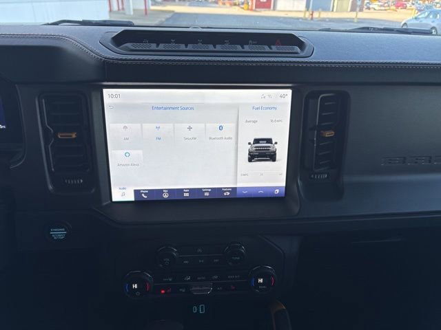 Used 2024 Ford Bronco Badlands image 13