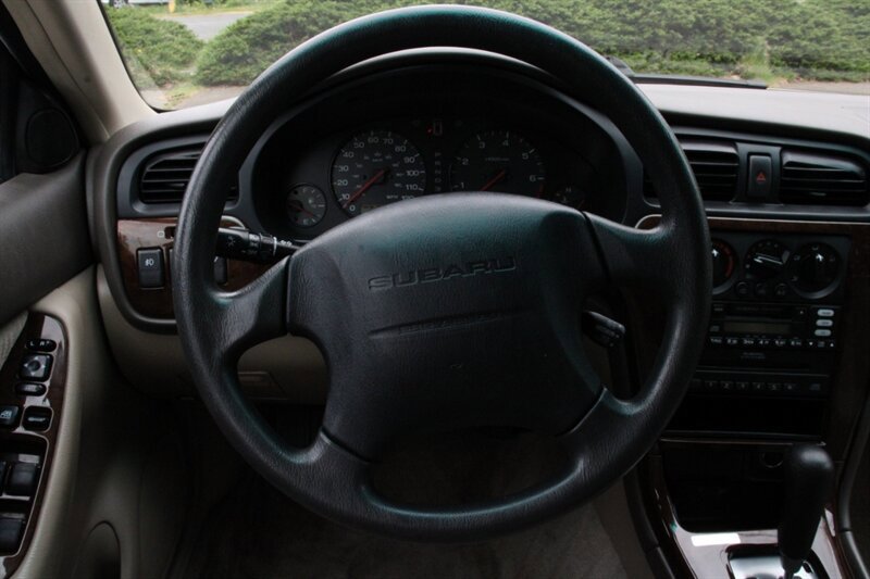 Used 2002 Subaru Outback Wagon AWD/4WD image 16