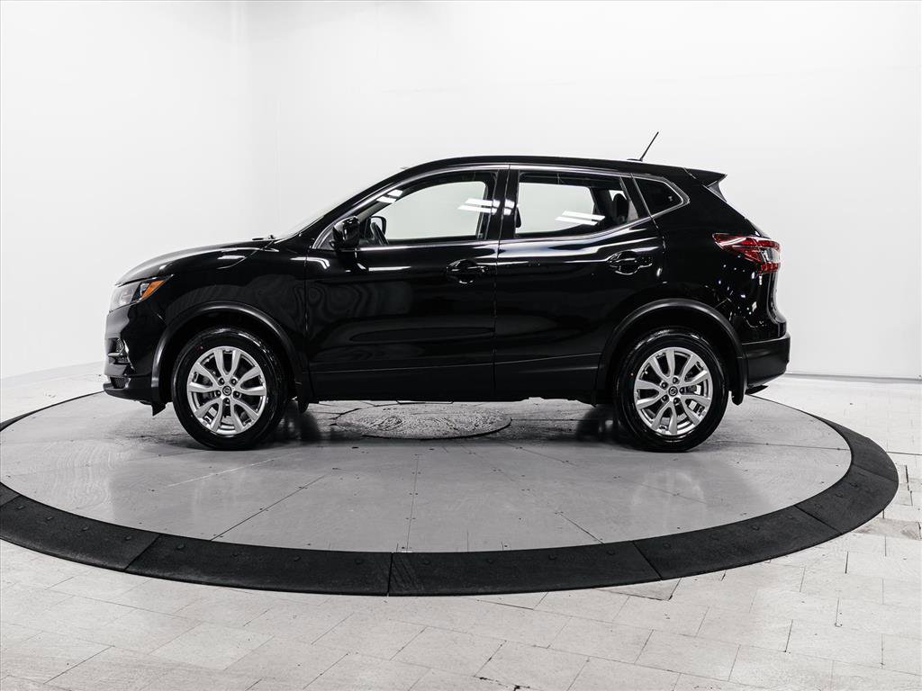 Used 2021 Nissan Rogue Sport S image 6