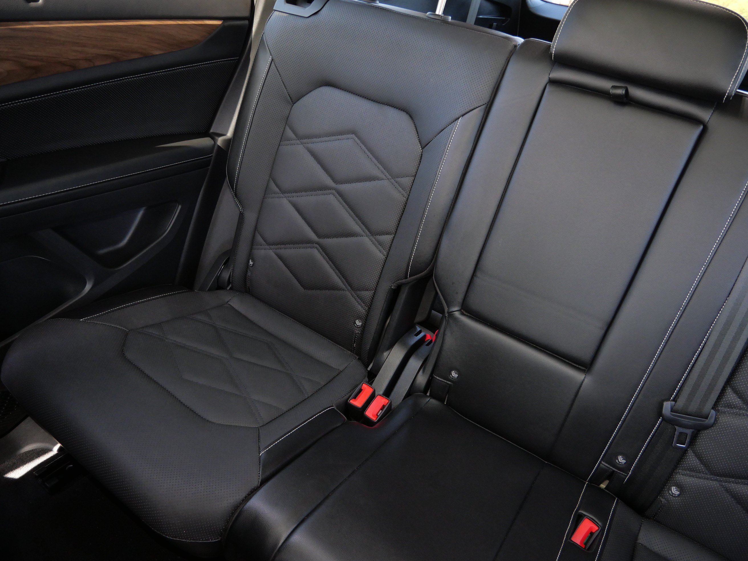 Certified 2024 Volkswagen Atlas SE AWD/4WD image 12