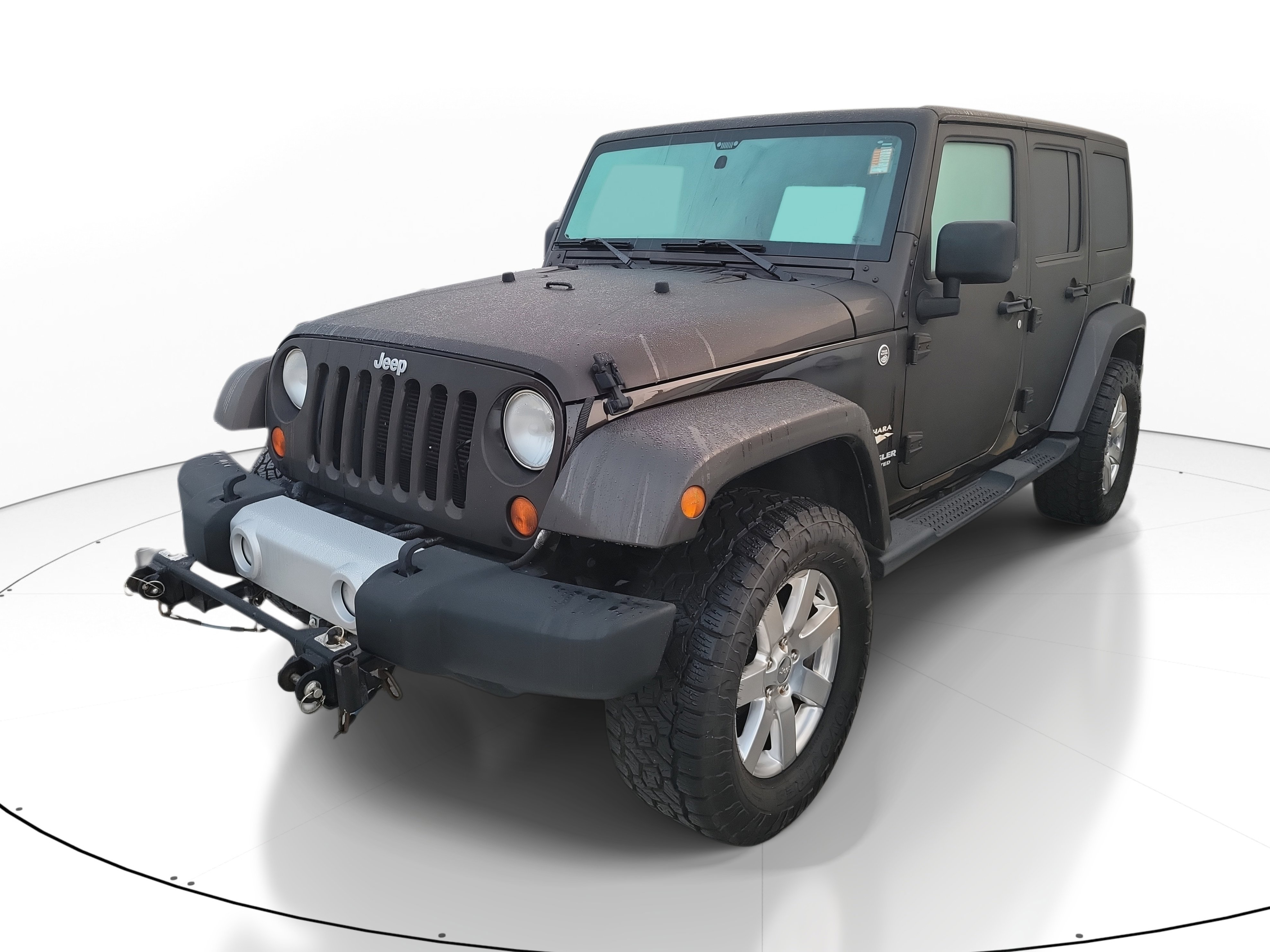 Used 2013 Jeep Wrangler Unlimited Sahara w/ Connectivity Group image 3