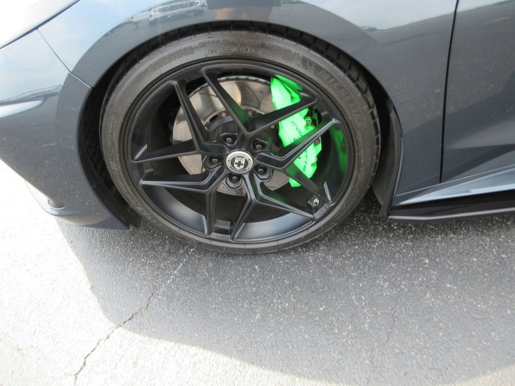 Used 2021 Chevrolet Corvette Stingray Premium Conv w/ Z51 Performance Package RWD image 11