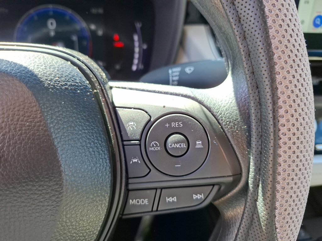 Used 2026 Toyota Corolla Cross L FWD image 19