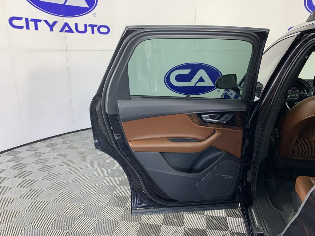 Used 2019 Audi Q7 3.0T Premium Plus w/ Premium Plus Package AWD/4WD image 30