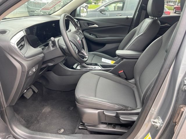 Certified 2025 Buick Encore GX Preferred AWD/4WD image 8