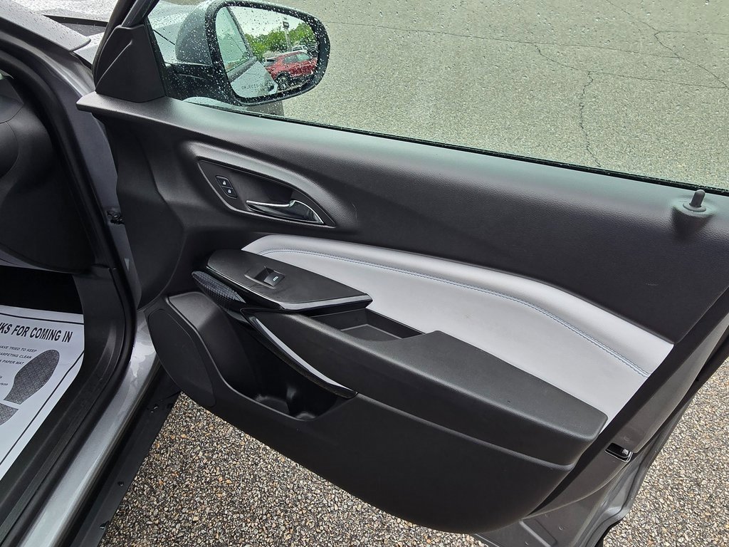 Used 2024 Chevrolet Trax LT image 16