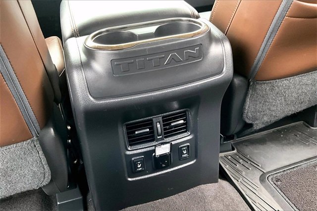 Used 2017 Nissan Titan Platinum Reserve image 11