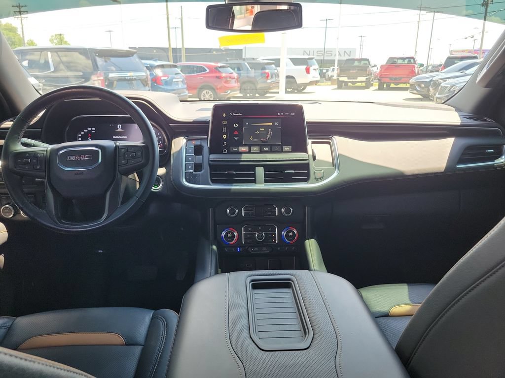 Used 2024 GMC Yukon AT4 w/ AT4 Premium Plus Package AWD/4WD image 10