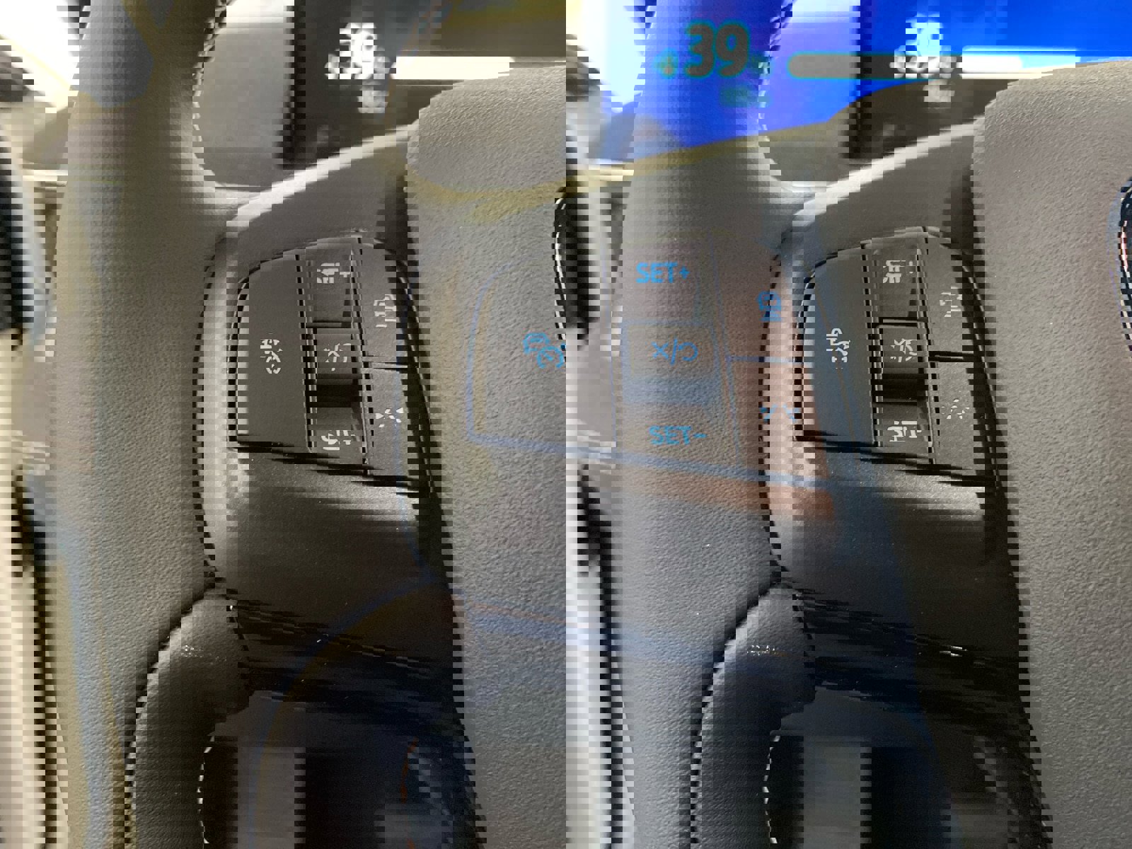 New 2025 Ford Mustang Mach-E GT w/ Bronze Appearance Package image 27