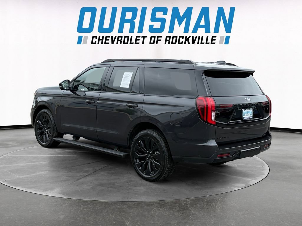 Used 2025 Ford Expedition Platinum w/ Stealth Appearance Package AWD/4WD image 4