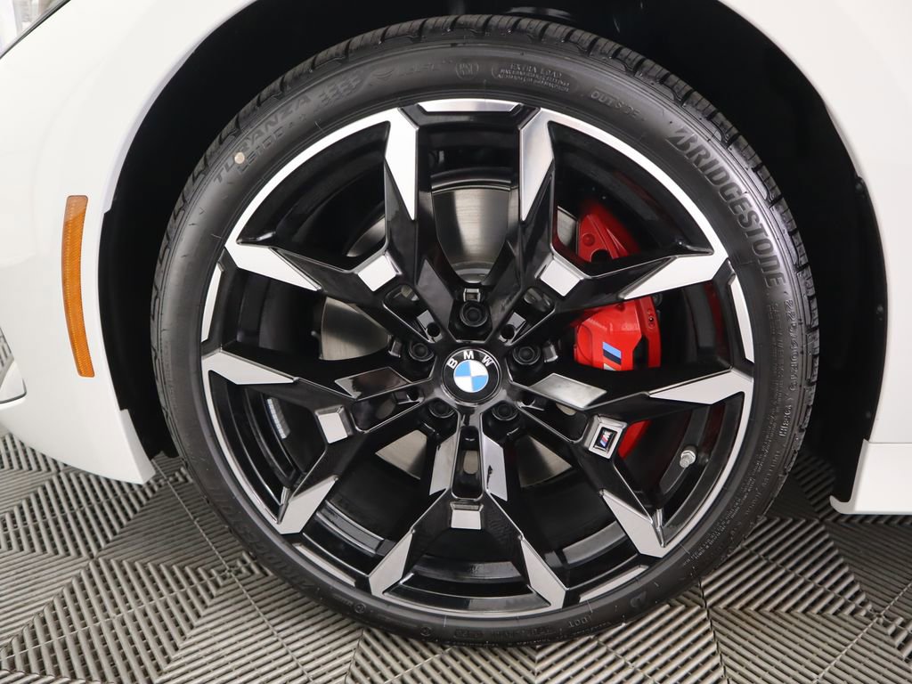 New 2026 BMW 330i xDrive Sedan w/ M Sport Package image 31