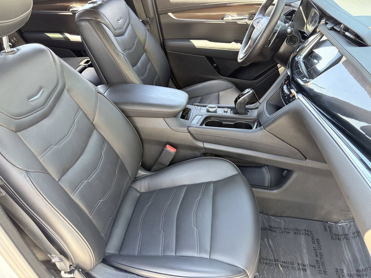 Certified 2023 Cadillac XT6 Sport w/ Platinum Package AWD/4WD image 11
