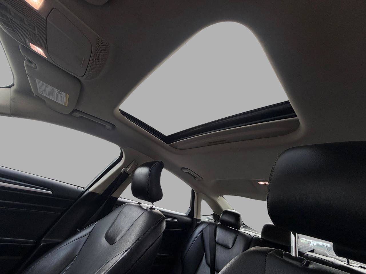 Used 2018 Ford Fusion Titanium AWD/4WD image 27