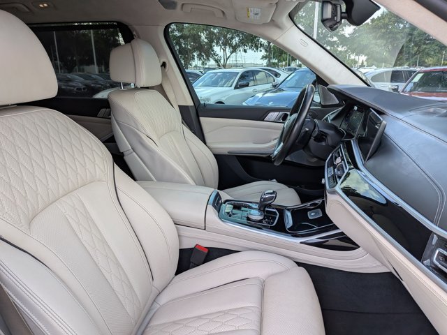 Used 2022 BMW ALPINA XB7 AWD/4WD image 23