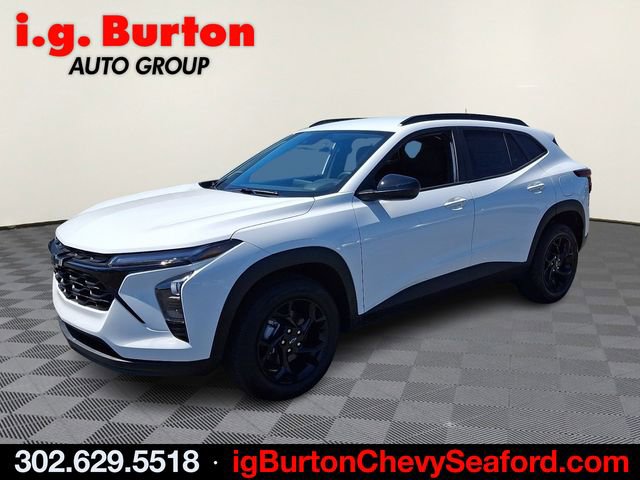 New 2026 Chevrolet Trax LT w/ Driver Confidence Package FWD image 2