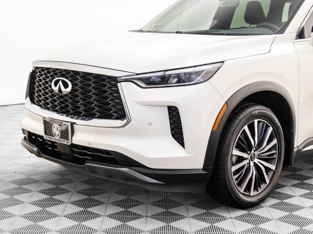 Used 2023 INFINITI QX60 Sensory w/ Cargo Package image 39