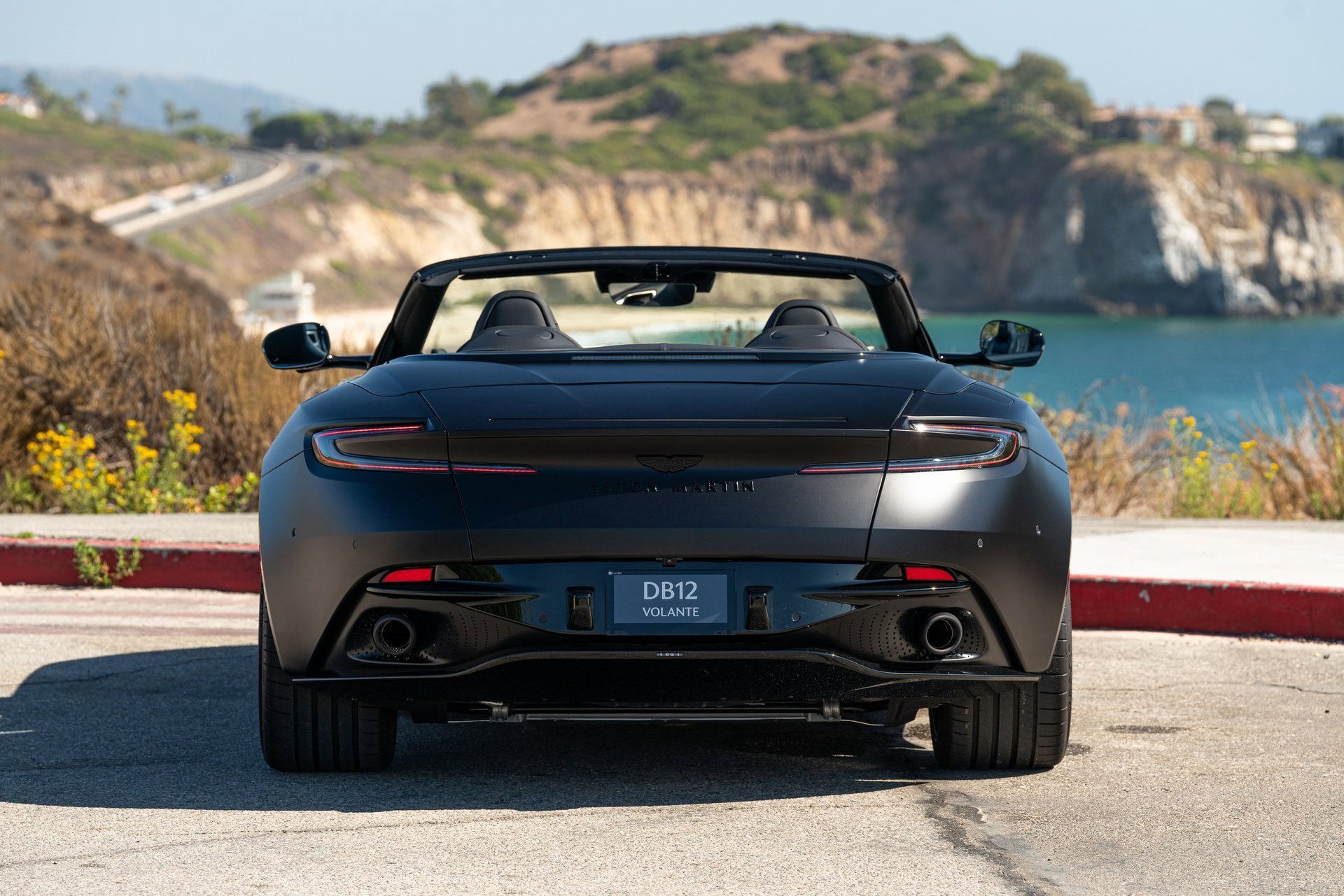 Used 2025 Aston Martin DB12 Convertible RWD image 4