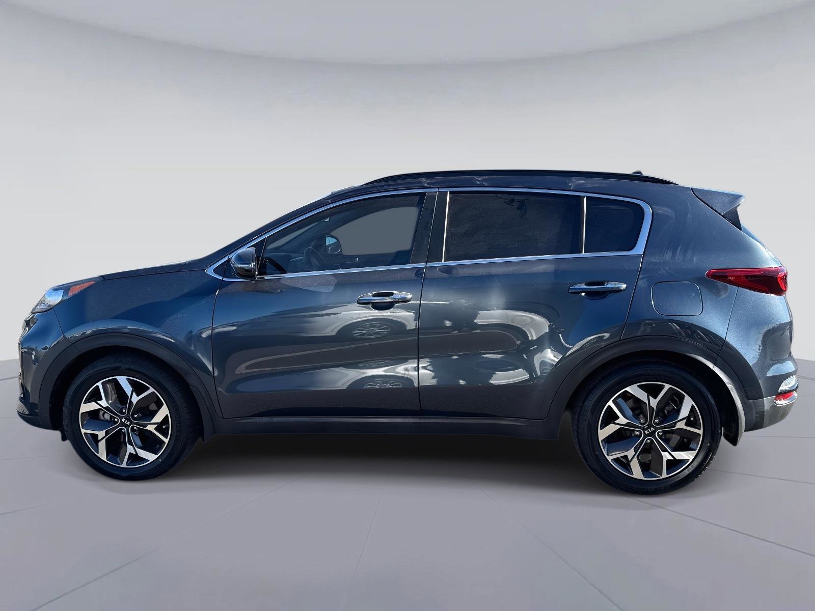 Used 2022 Kia Sportage EX image 7