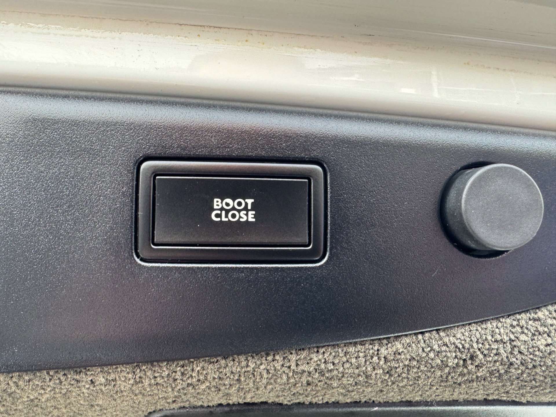 Used 2016 Bentley Flying Spur V8 image 10