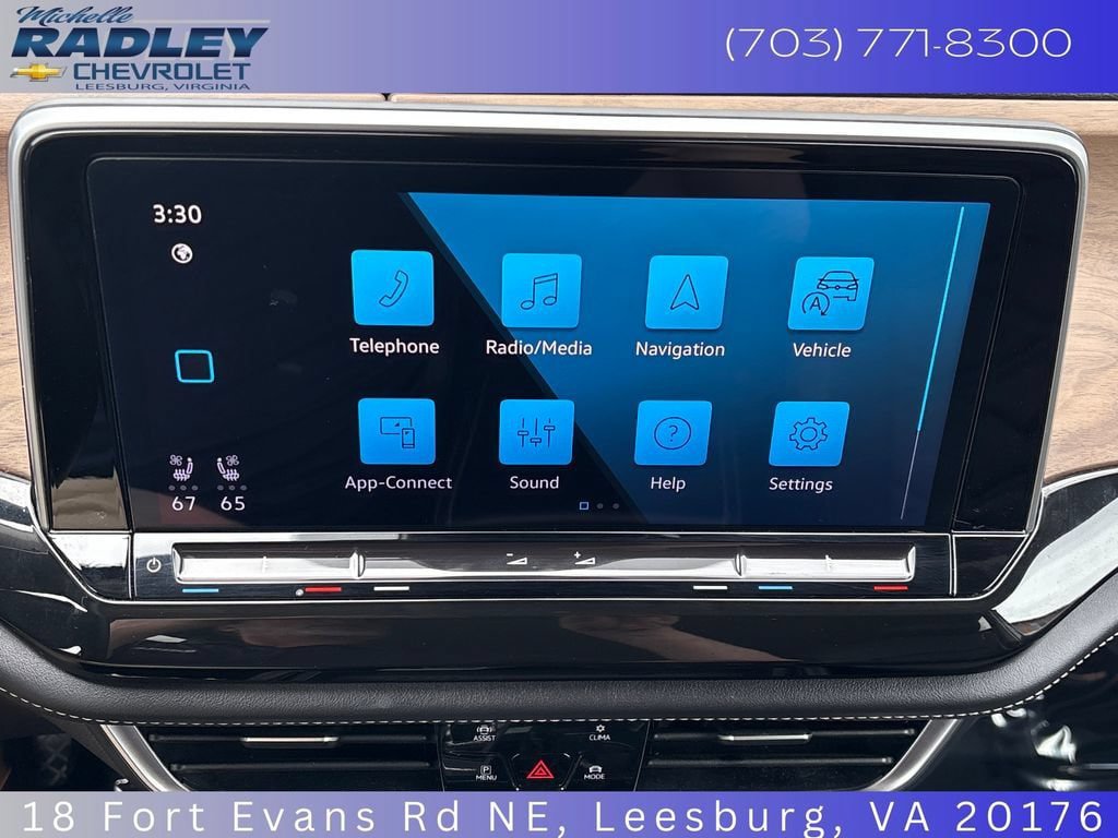 Used 2025 Volkswagen Atlas SE AWD/4WD image 18