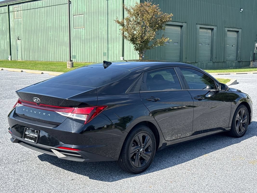 Used 2022 Hyundai Elantra SEL FWD image 8