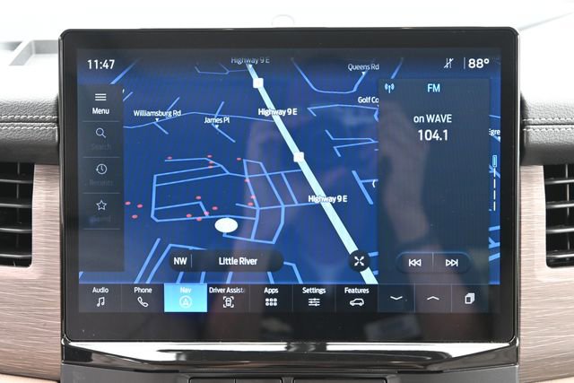 Used 2024 Ford Expedition Limited image 19