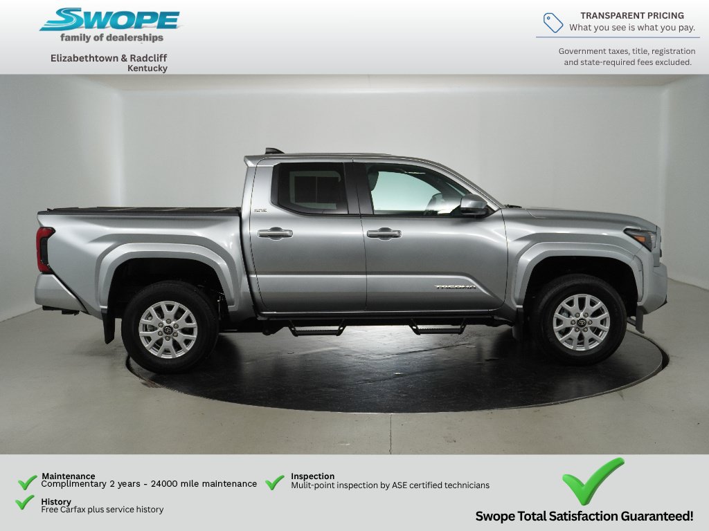 Used 2025 Toyota Tacoma SR5 AWD/4WD image 2