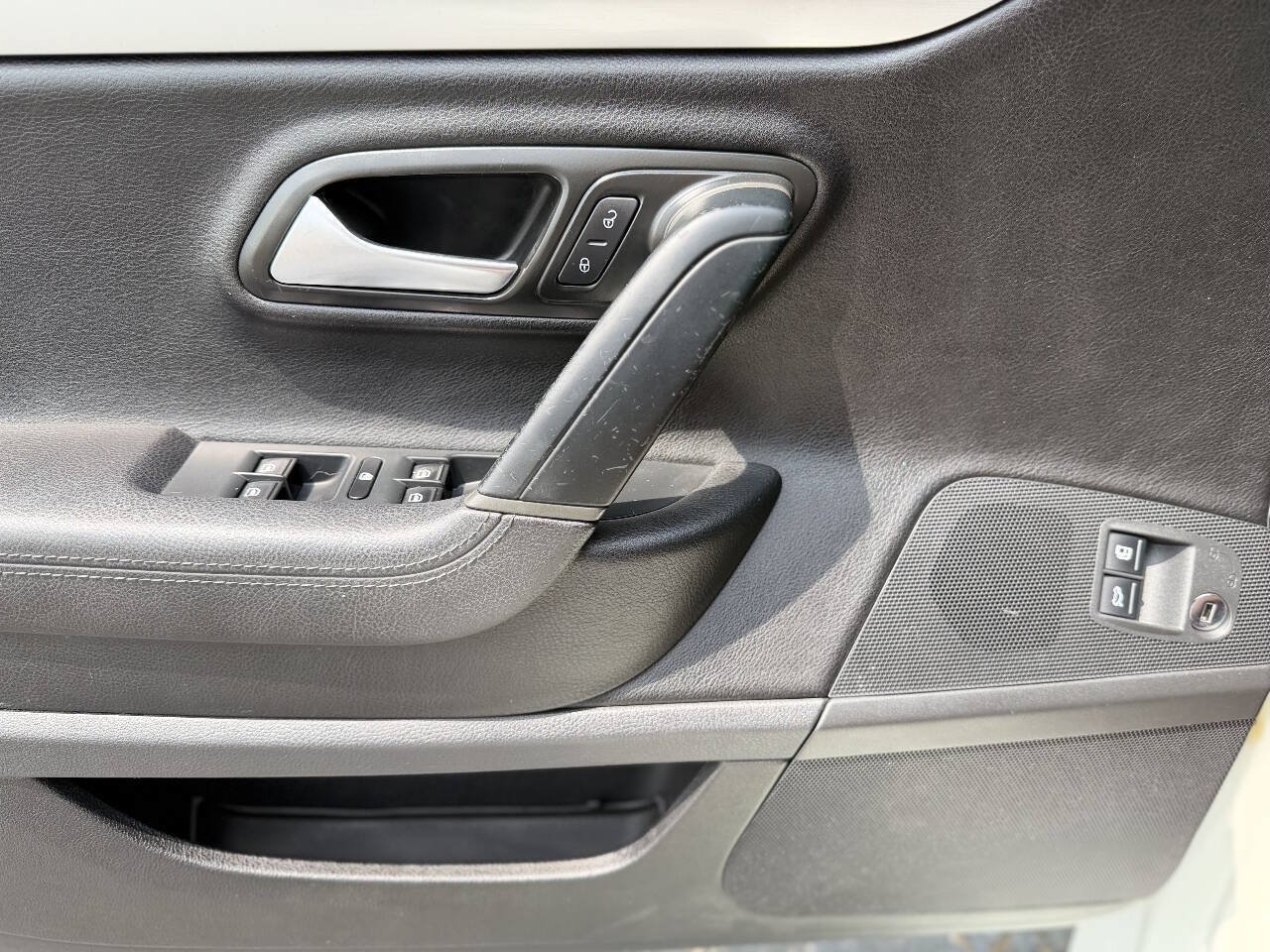 Used 2015 Volkswagen CC Sport FWD image 17