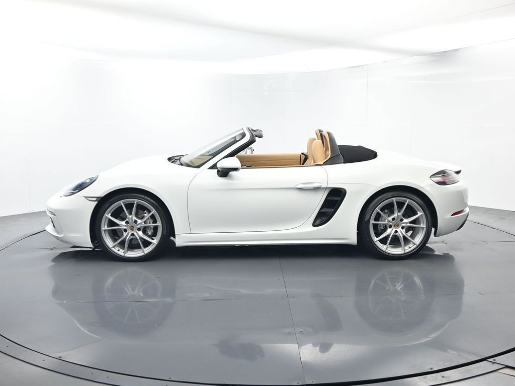 Certified 2017 Porsche 718 Boxster RWD image 2