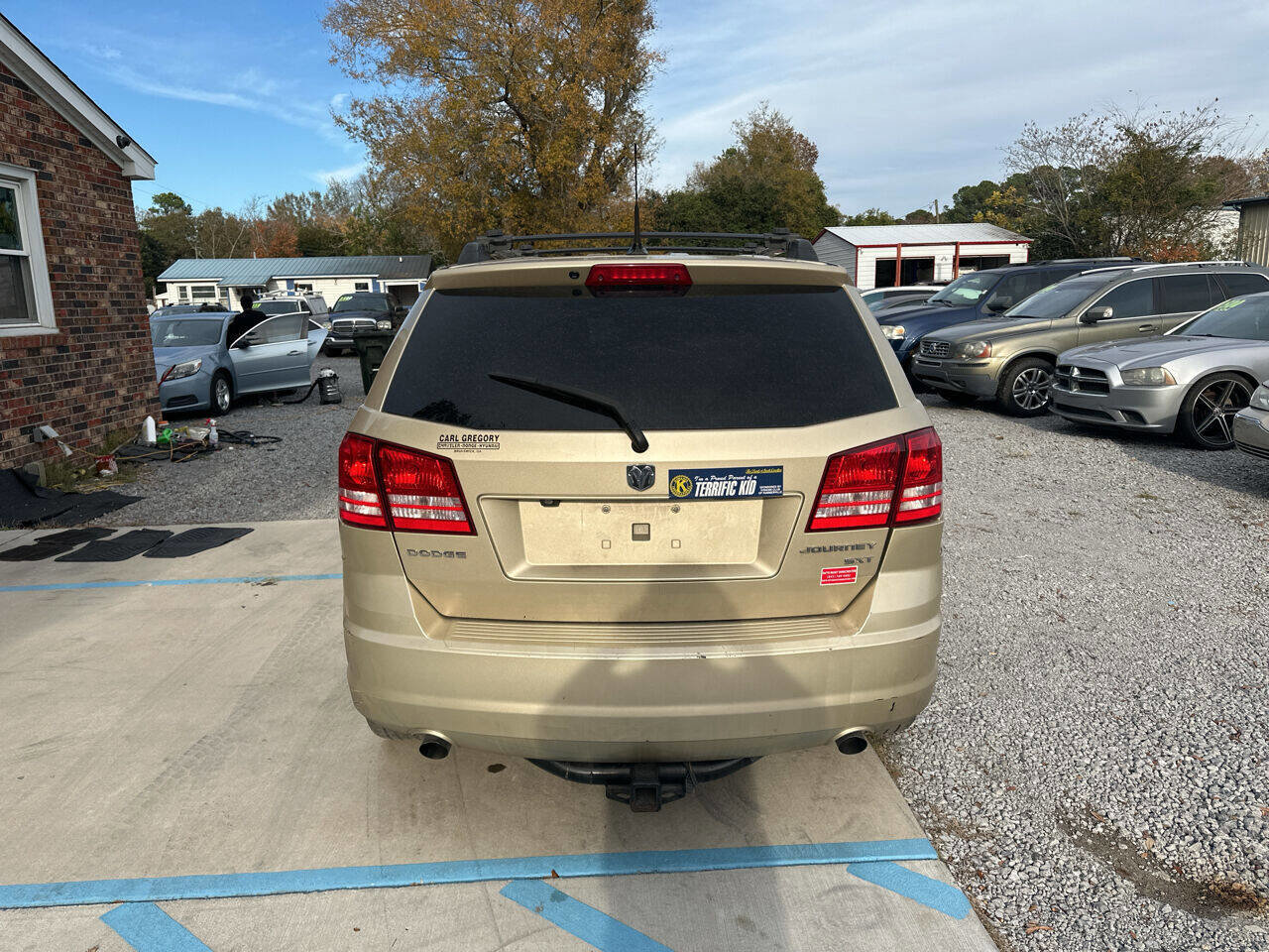 Used 2010 Dodge Journey SXT w/ Rear Seat Video Group image 4