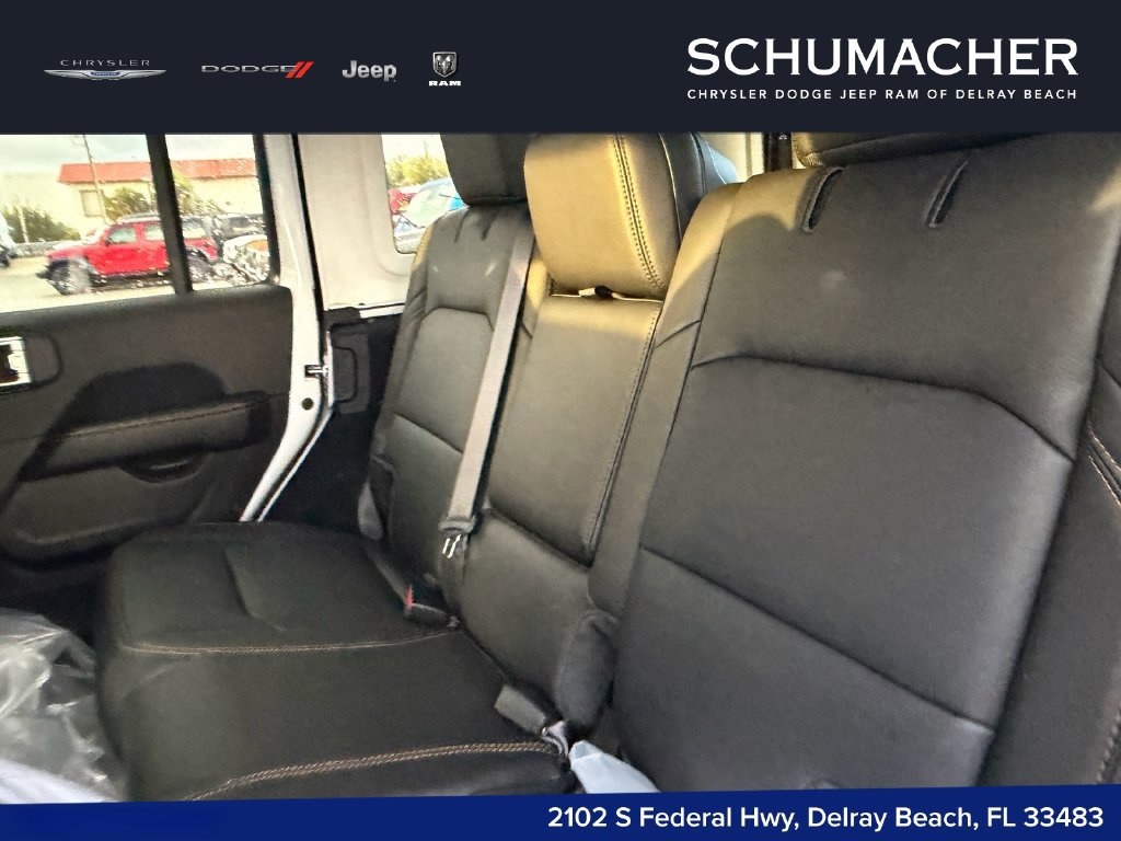 New 2027 Jeep Wrangler Unlimited Sahara AWD/4WD image 14