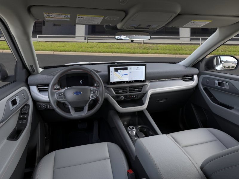 New 2026 Ford Explorer Active w/ Active Comfort Package RWD image 9