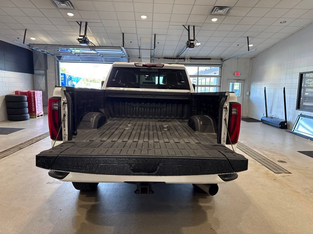 Used 2024 GMC Sierra 3500 Denali w/ Denali Reserve Package AWD/4WD image 19