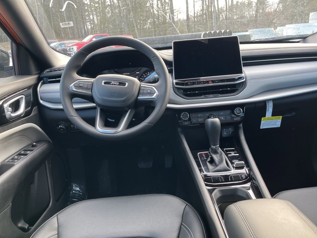 New 2026 Jeep Compass Limited image 17
