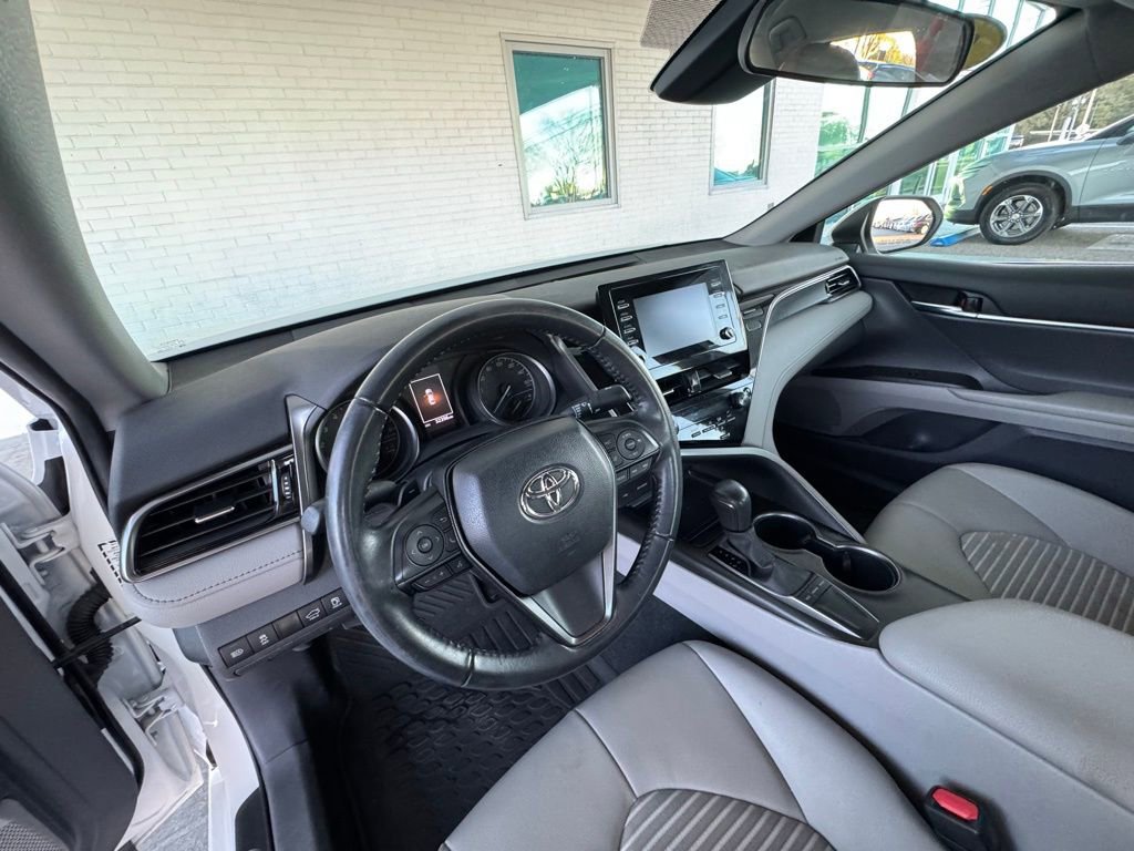 Used 2023 Toyota Camry SE FWD image 12