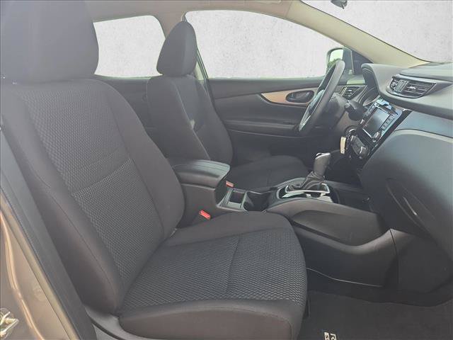 Used 2020 Nissan Rogue Sport S w/ Appearance Package FWD image 17
