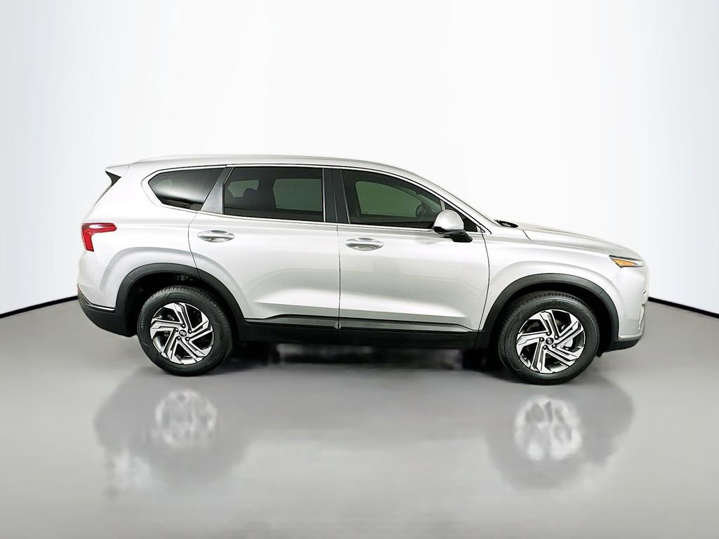 Certified 2023 Hyundai Santa Fe SE image 4