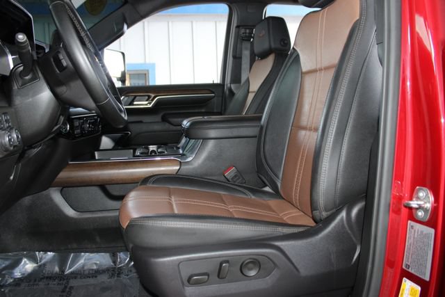 Used 2024 Chevrolet Silverado 2500 High Country w/ Technology Package AWD/4WD image 28