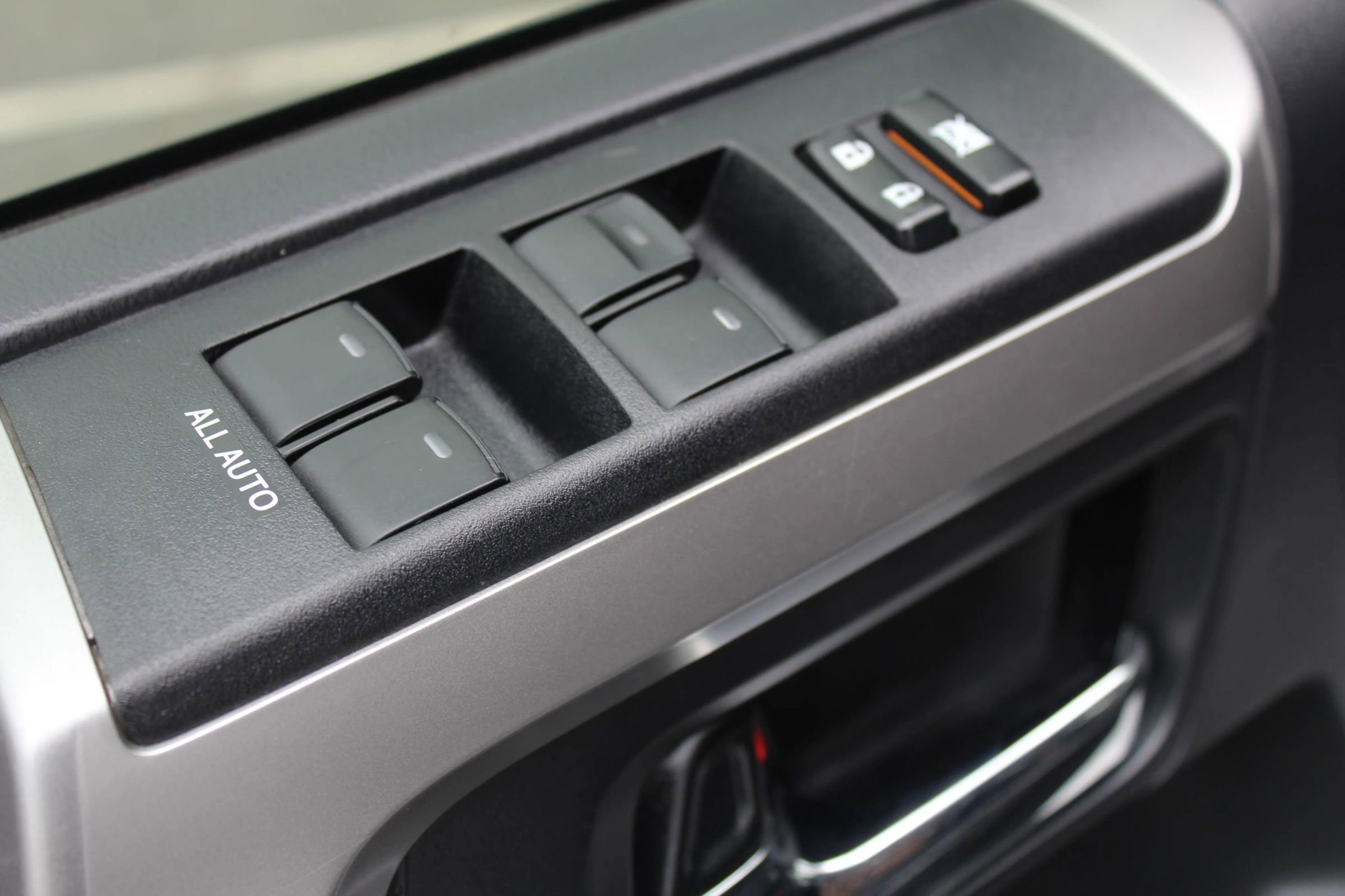 Used 2015 Toyota 4Runner SR5 image 22