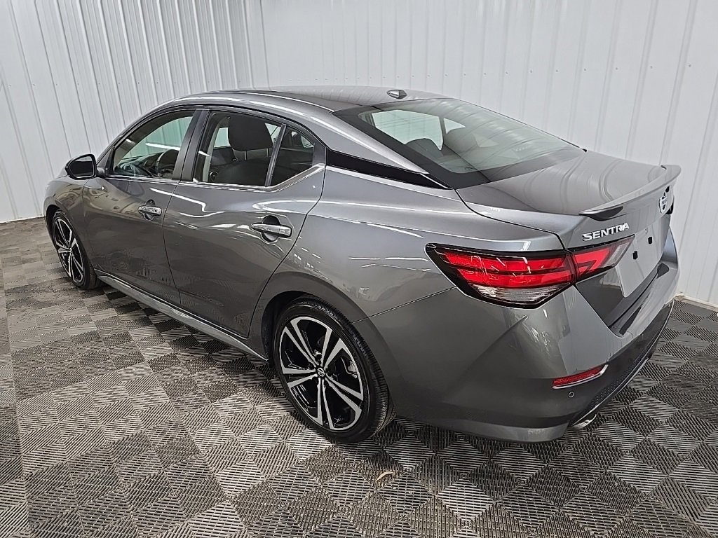 Used 2021 Nissan Sentra SR image 9
