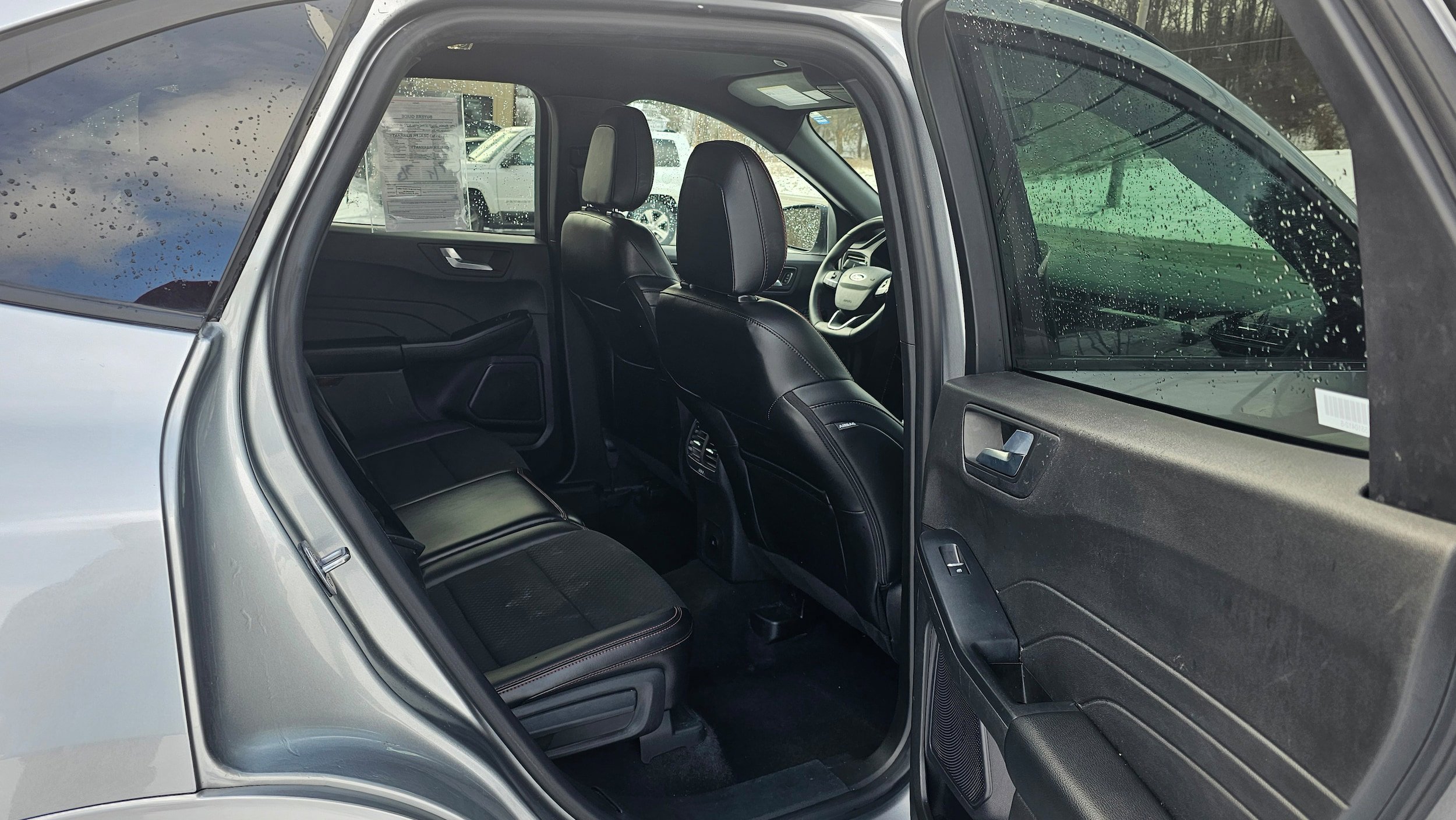 Used 2024 Ford Escape ST-Line image 11