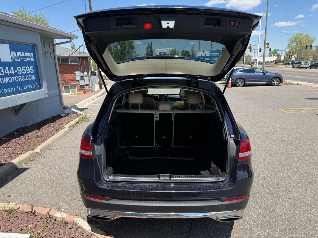 Used 2016 Mercedes-Benz GLC 300 4MATIC image 6