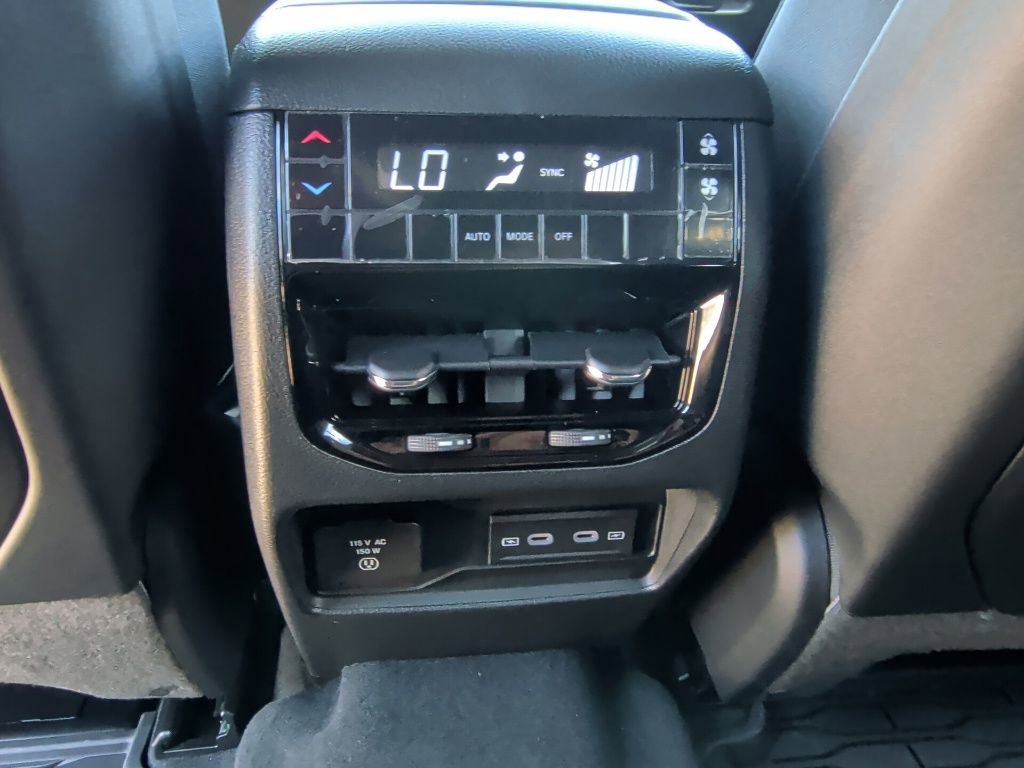 New 2026 Jeep Grand Cherokee L 2WD image 41