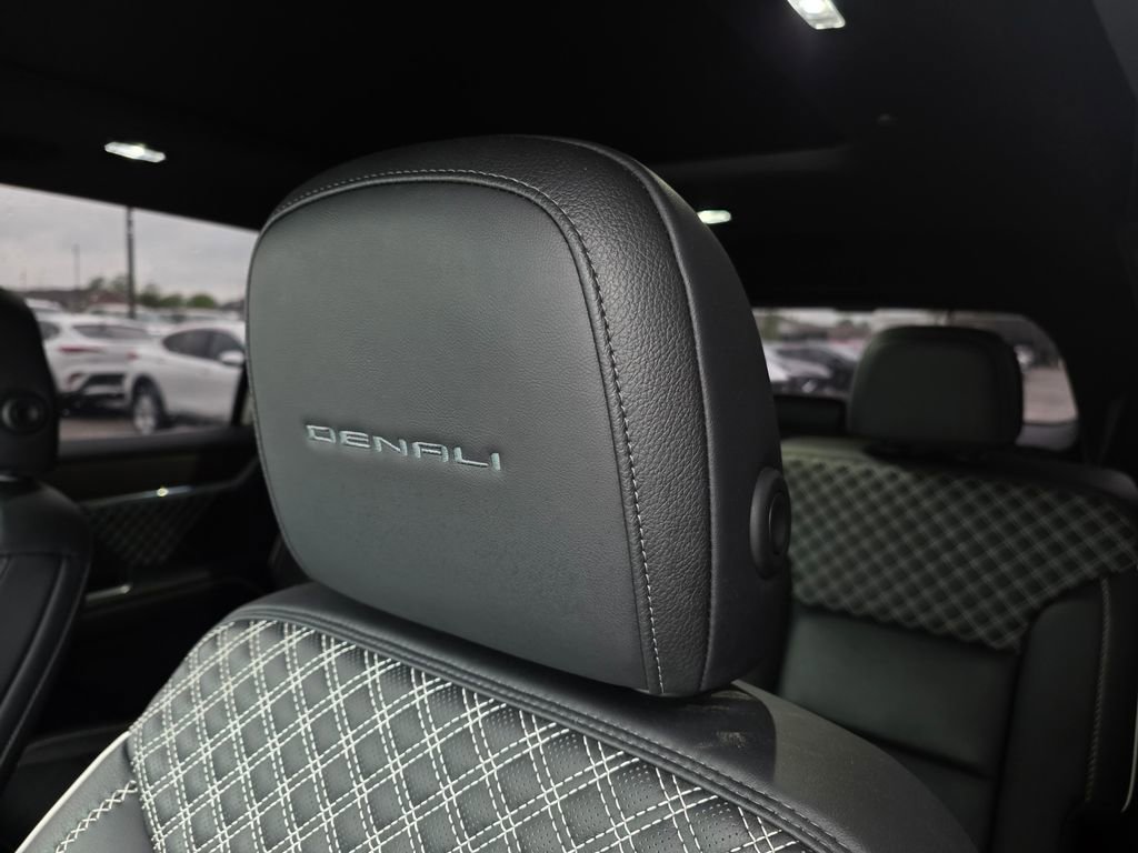 Used 2024 GMC Acadia Denali w/ Super Cruise Package image 21