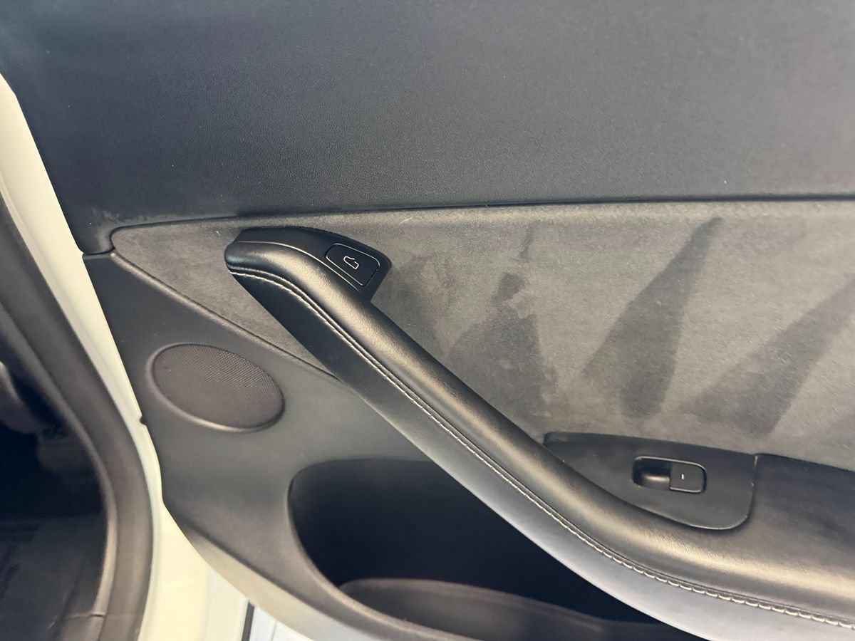 Used 2021 Tesla Model Y Long Range AWD/4WD image 79